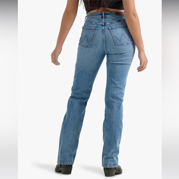 WRANGLER High Rise True Straight Women's Jeans Size 8x34 - Picture 2 of 10
